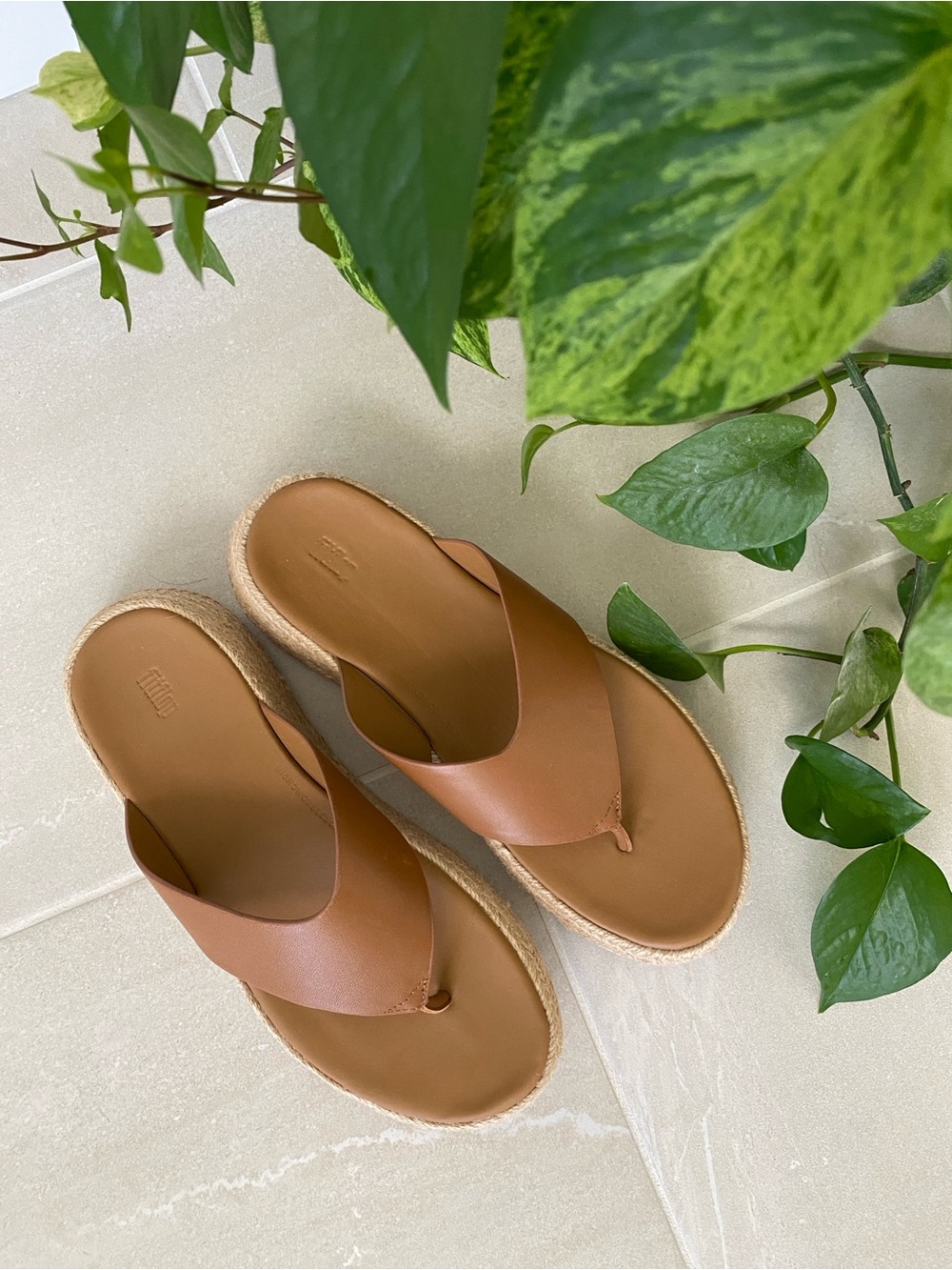 Fitflop Tan Leather Slide Thong Sandals